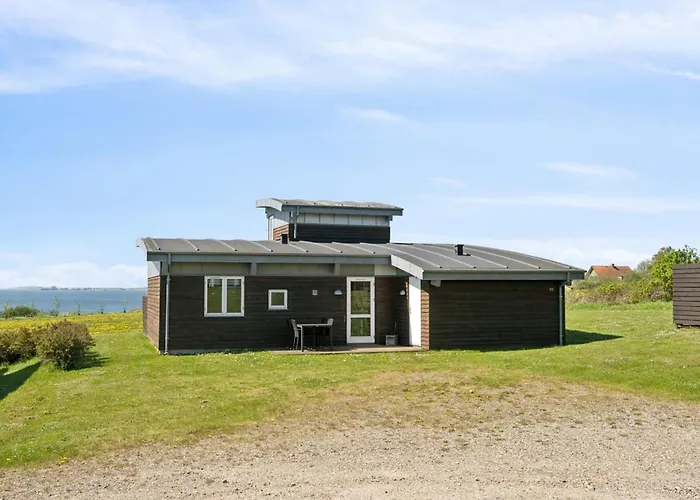 Holiday home Halvor - 275m From The Sea By Interhome Bogentved